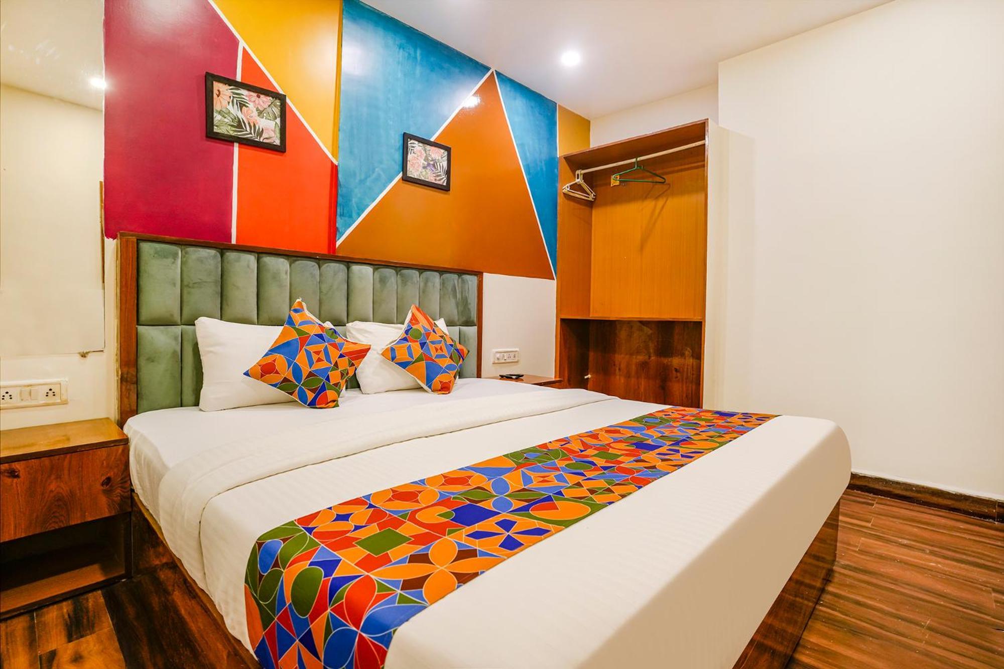 Fabhotel Twigo Inn Mumbai Exterior photo