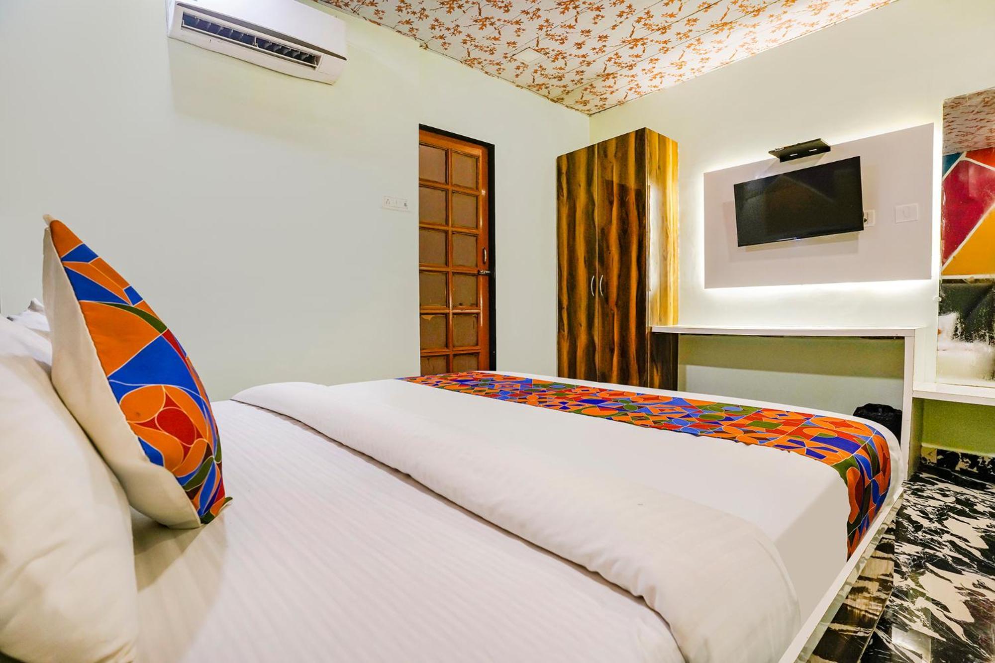 Fabhotel Twigo Inn Mumbai Exterior photo